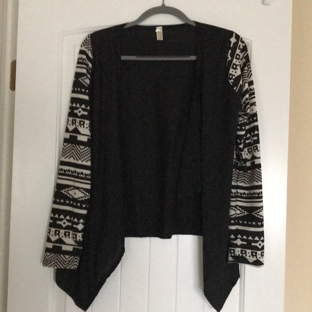 Loose fit cardigan